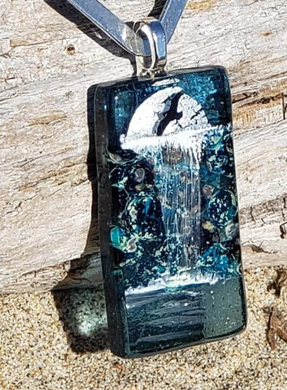 Lovely Landscape Pendants